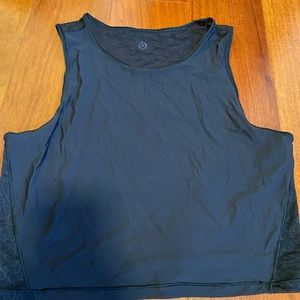 Lululemon crop top